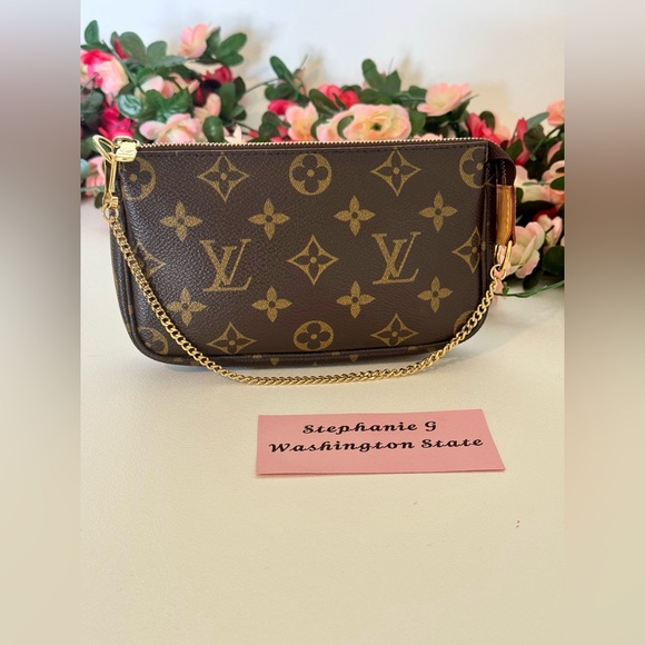 Excellent Condition Louis Vuitton Monogram Bucket Pochette - Picture 1 of 16